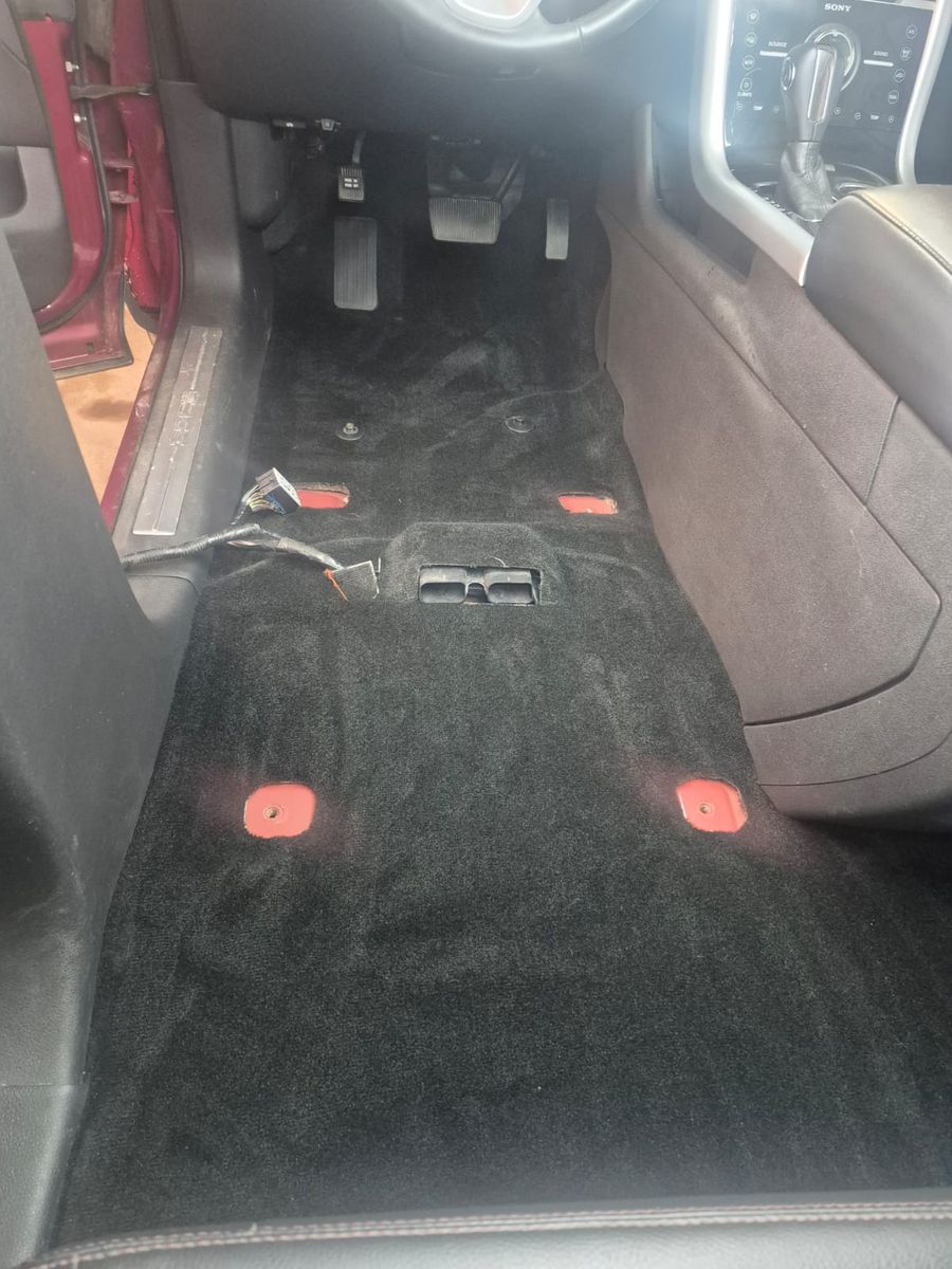 Driver floor, after detailing