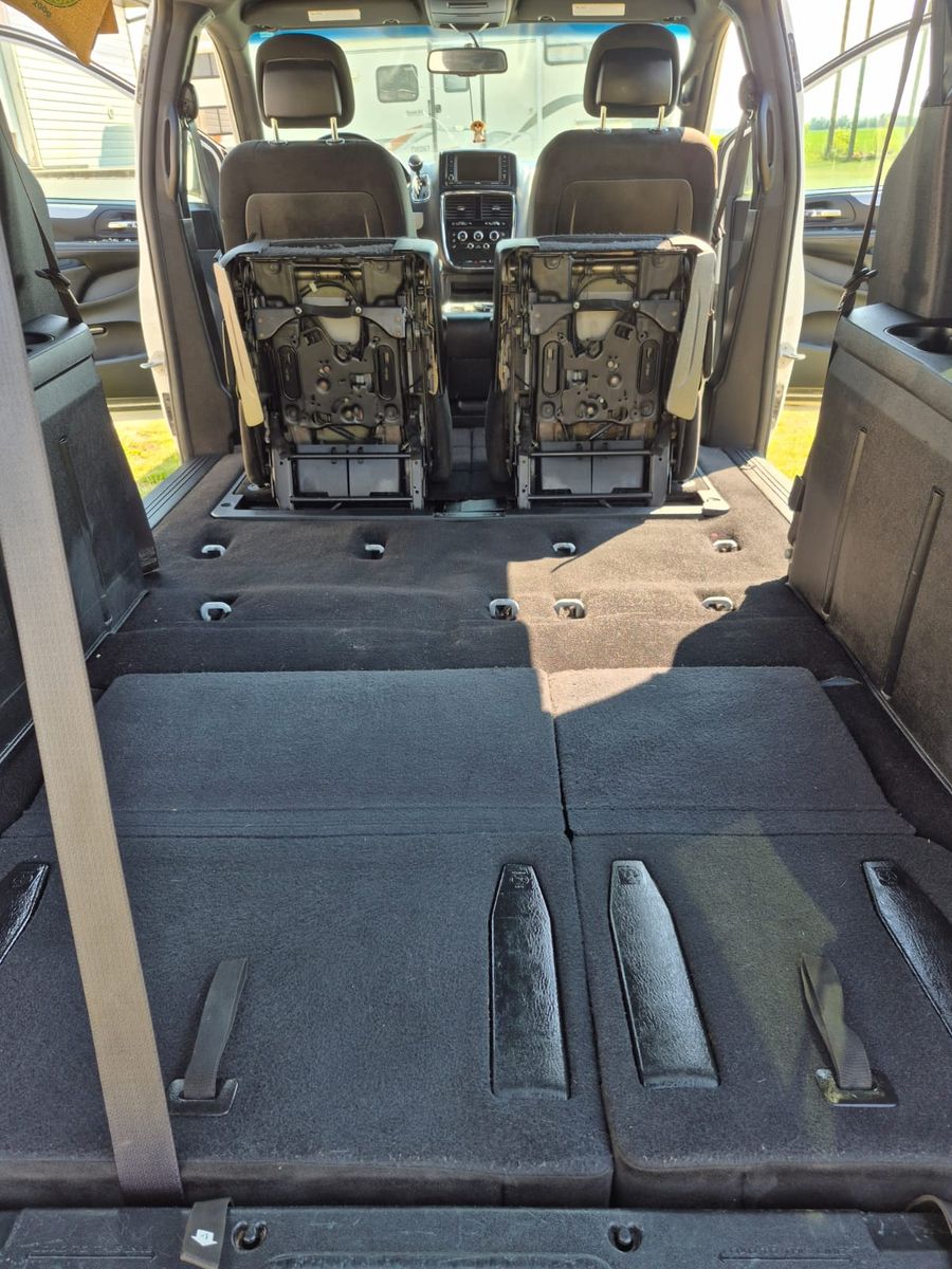 Minivan cargo area, after detailing