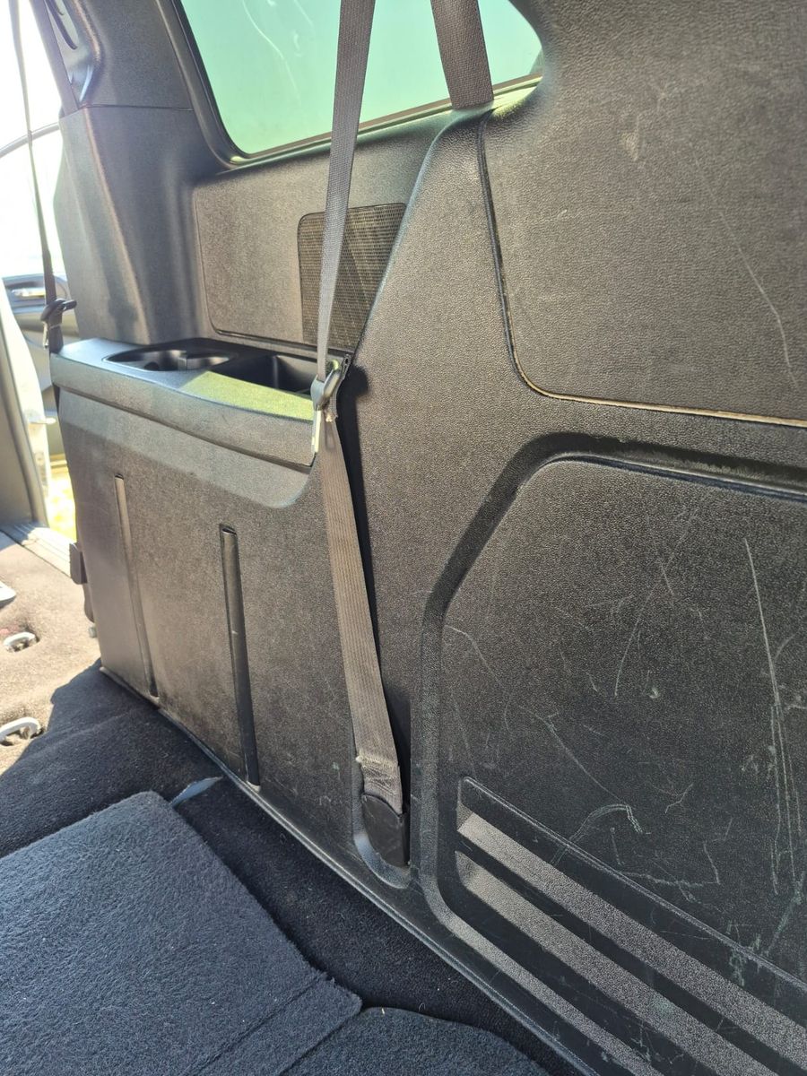 Rear side panel, after detailing